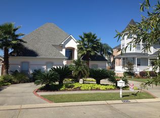 3838 Corinne Ave, Chalmette, LA 70043