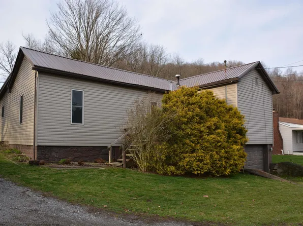 2340 George Washington Hwy, Grafton, WV 26354