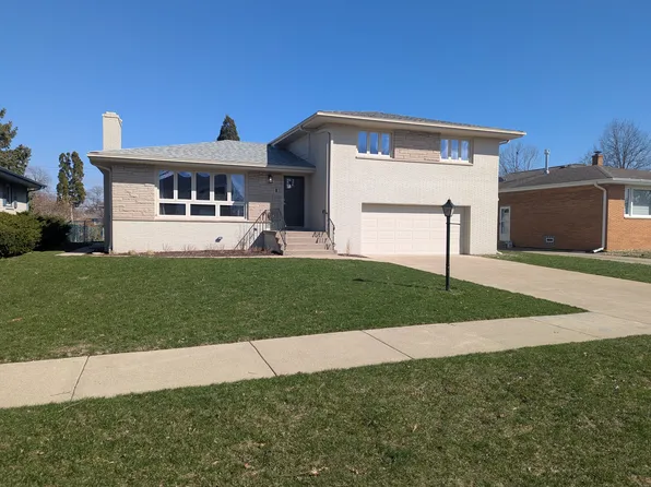 8237 Monroe Ave, Munster, IN 46321