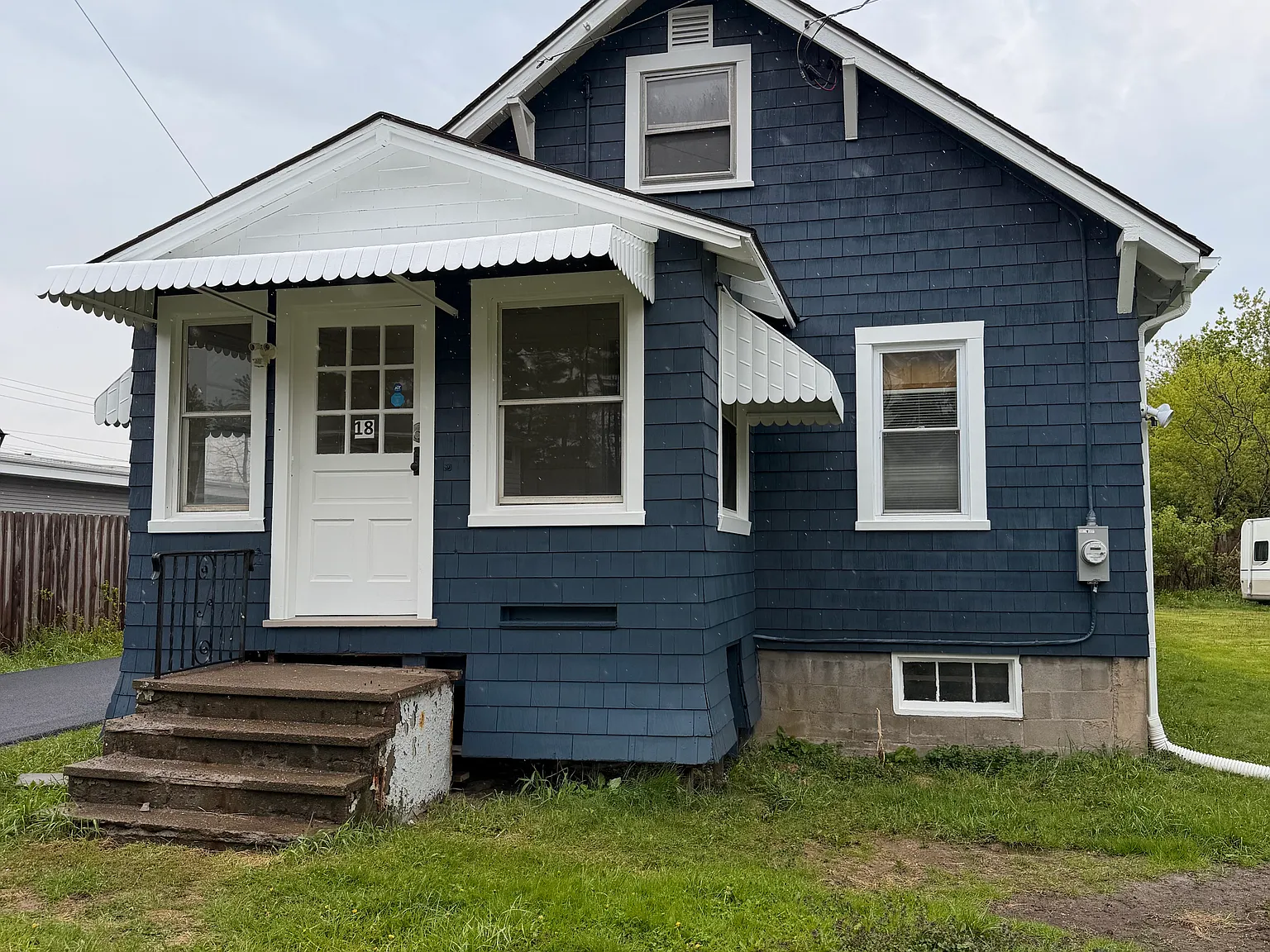 3 bed, 1150 sqft, $1,550 — Photo 1