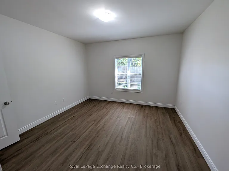 775 Campbell Ave #11 — Photo 8