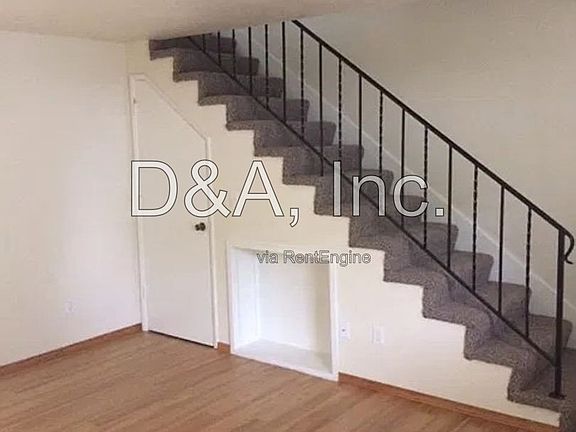 3rd image of 138 NE Conifer Blvd APT 7