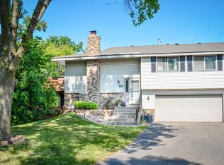 4151 Sylvia Ct, Shoreview, MN 55126