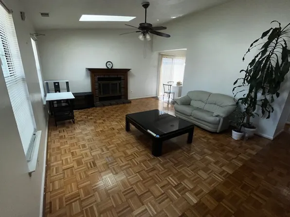 1619 High Plains Dr, Virginia Beach, VA 23464