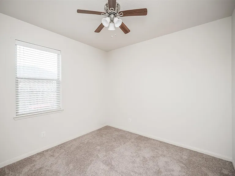 7106 Montclair Peak Ln — Photo 16