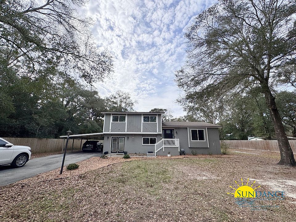 1st image of 105 Bayou View Dr