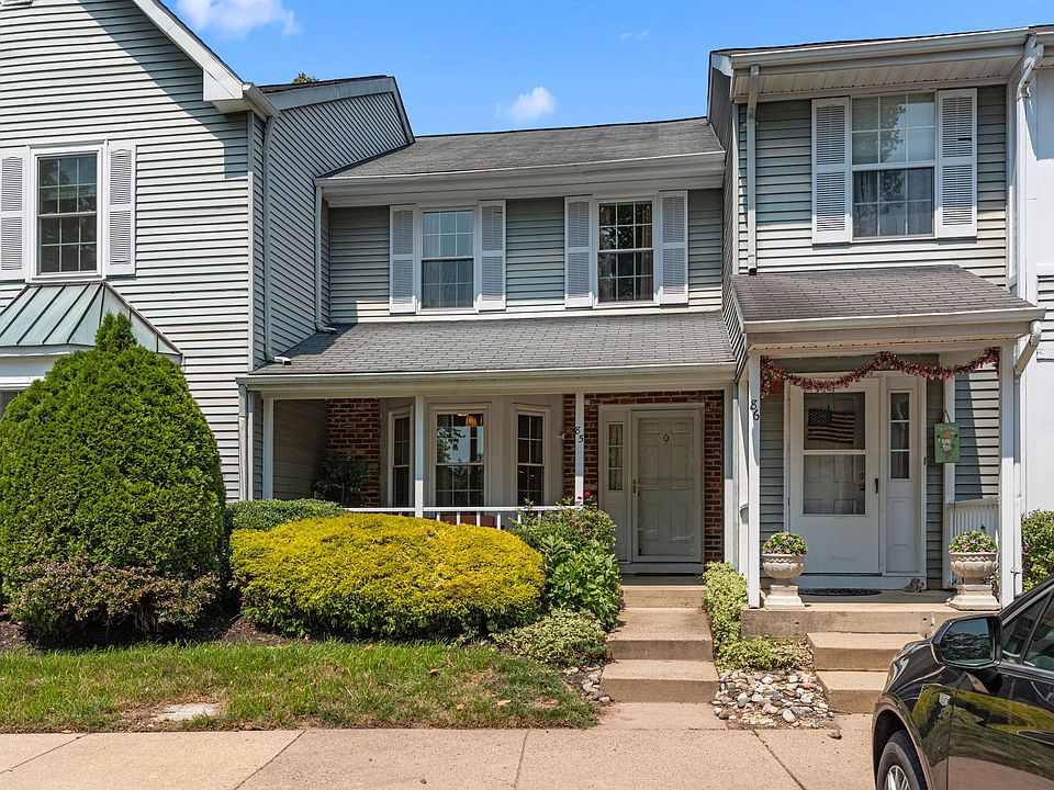 1st image of 85 Greenridge Cir