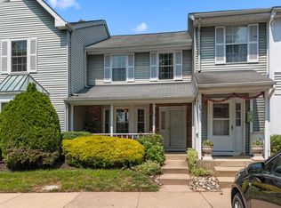 85 Greenridge Cir, Newtown, PA 18940