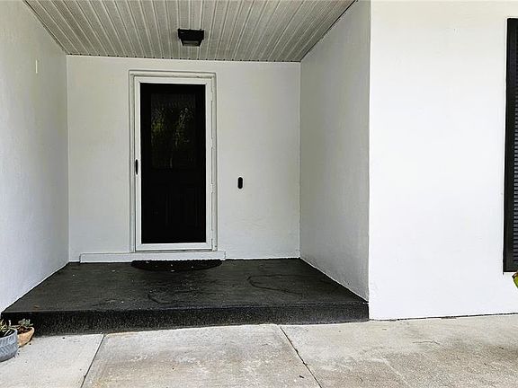 2nd image of 410 BROADVIEW AVENUE