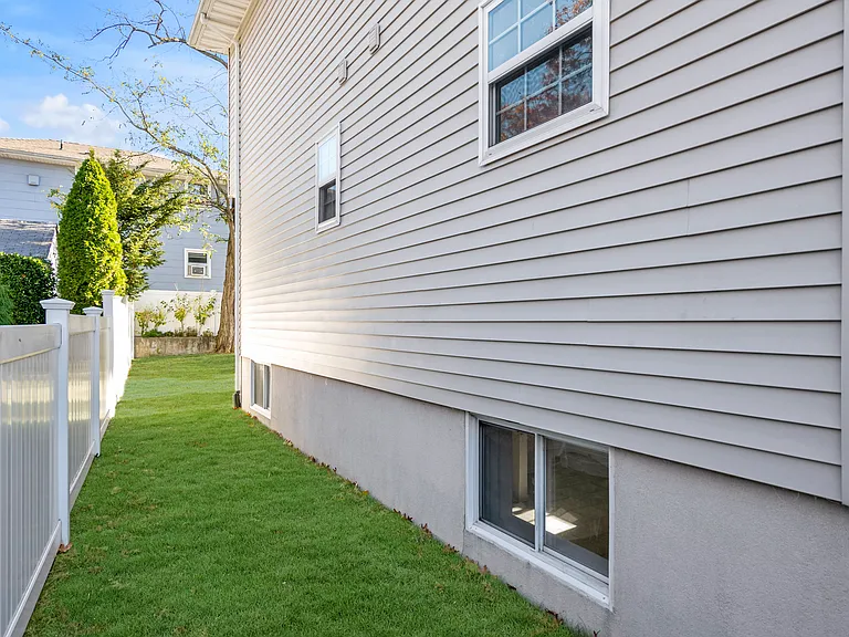 38 Sintsink Dr W #B — Photo 16