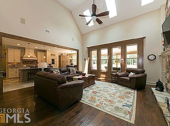 4th image of 171 Beverly Farms Dr