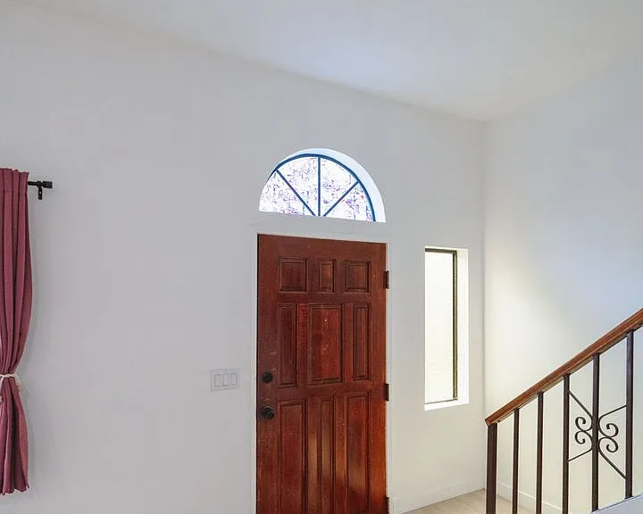 525 N Alhambra Ave #C — Photo 3