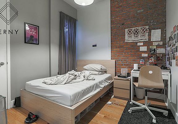 4th image of 240 Madison St APT 1R