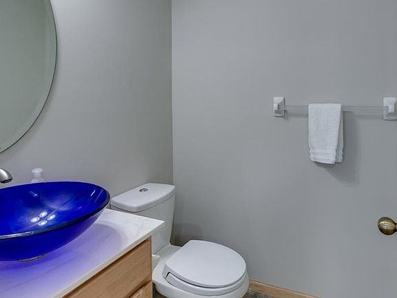 4th image of 605 Southbridge Dr