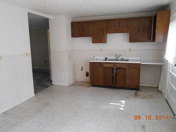 3rd image of 1119 Martinique Dr