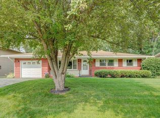 604 S Hill St, Deforest, WI 53532