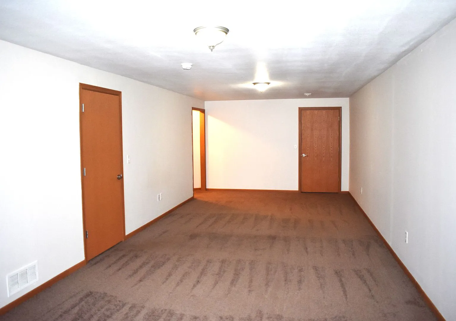 11789 Ridgeway Drive, St. Joseph MO 64505 — Photo 3