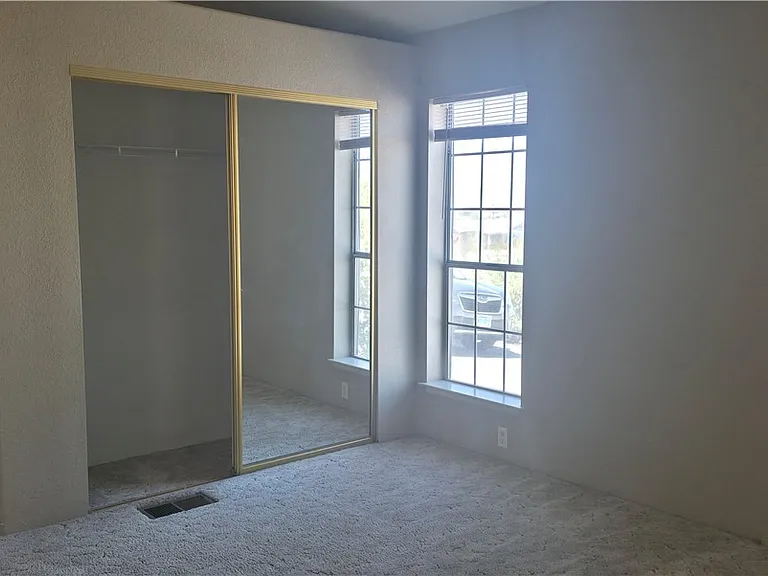 840 E Country Place Rd — Photo 18