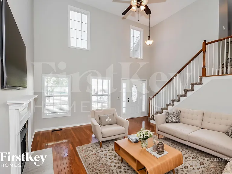 3713 Jolene Ct — Photo 4