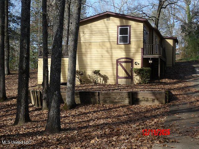 1st image of 69 Dogwood Dr