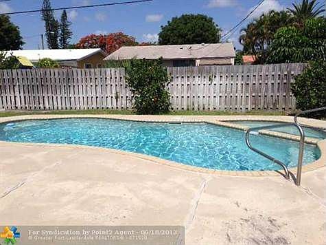 2nd image of 3721 NE 13th Ave