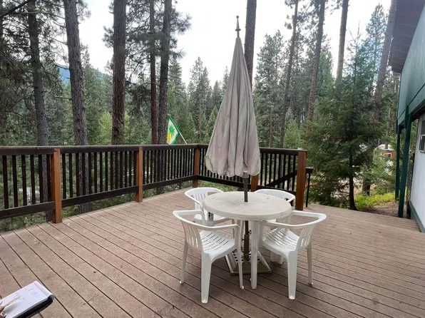 6 Holiday Cir, Garden Valley, ID 83622