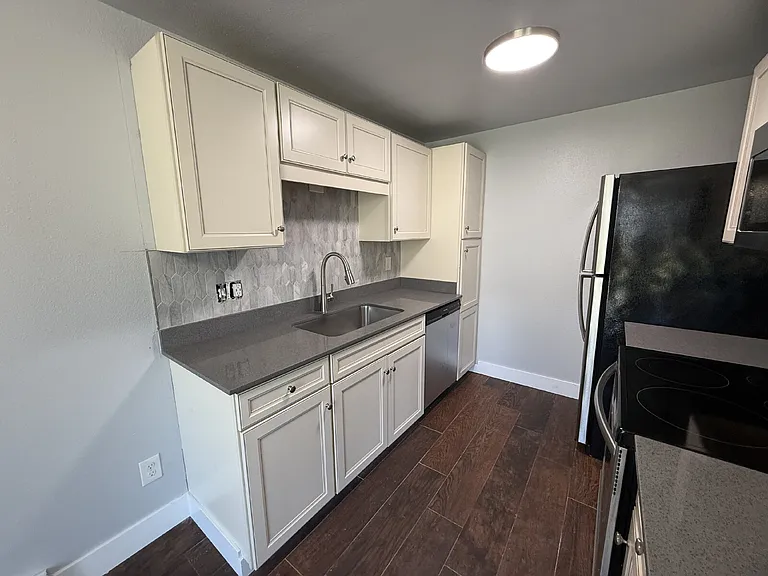 5011 157th Avenue Ct E #D — Photo 9
