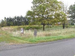 3429 New Rd, Ransomville, NY 14131