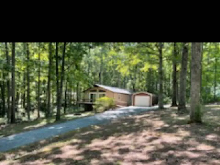 441 Douglas Rd — Photo 9