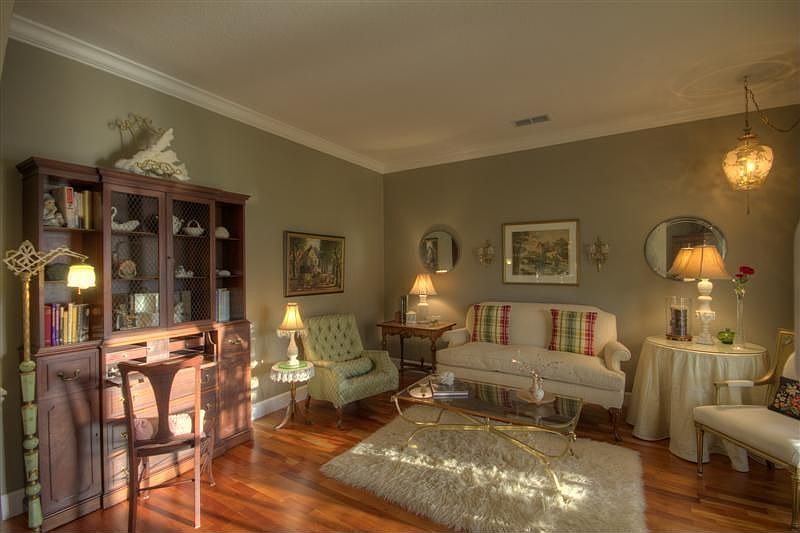 1st image of 3612 Foxwood Blvd