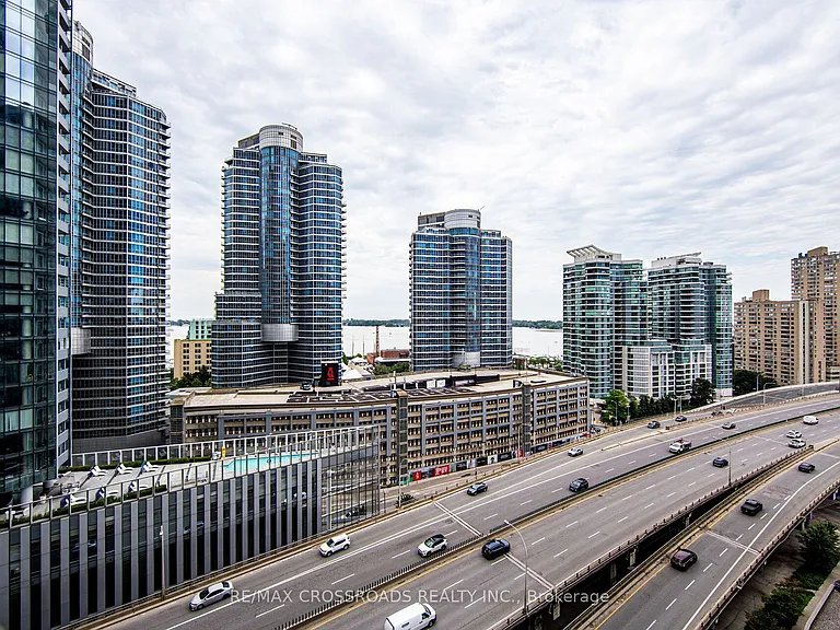 12 York St #1104 — Photo 6