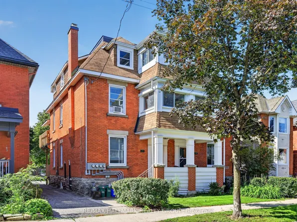 126 Irving Ave #124, Ottawa, ON K1Y 1Z4