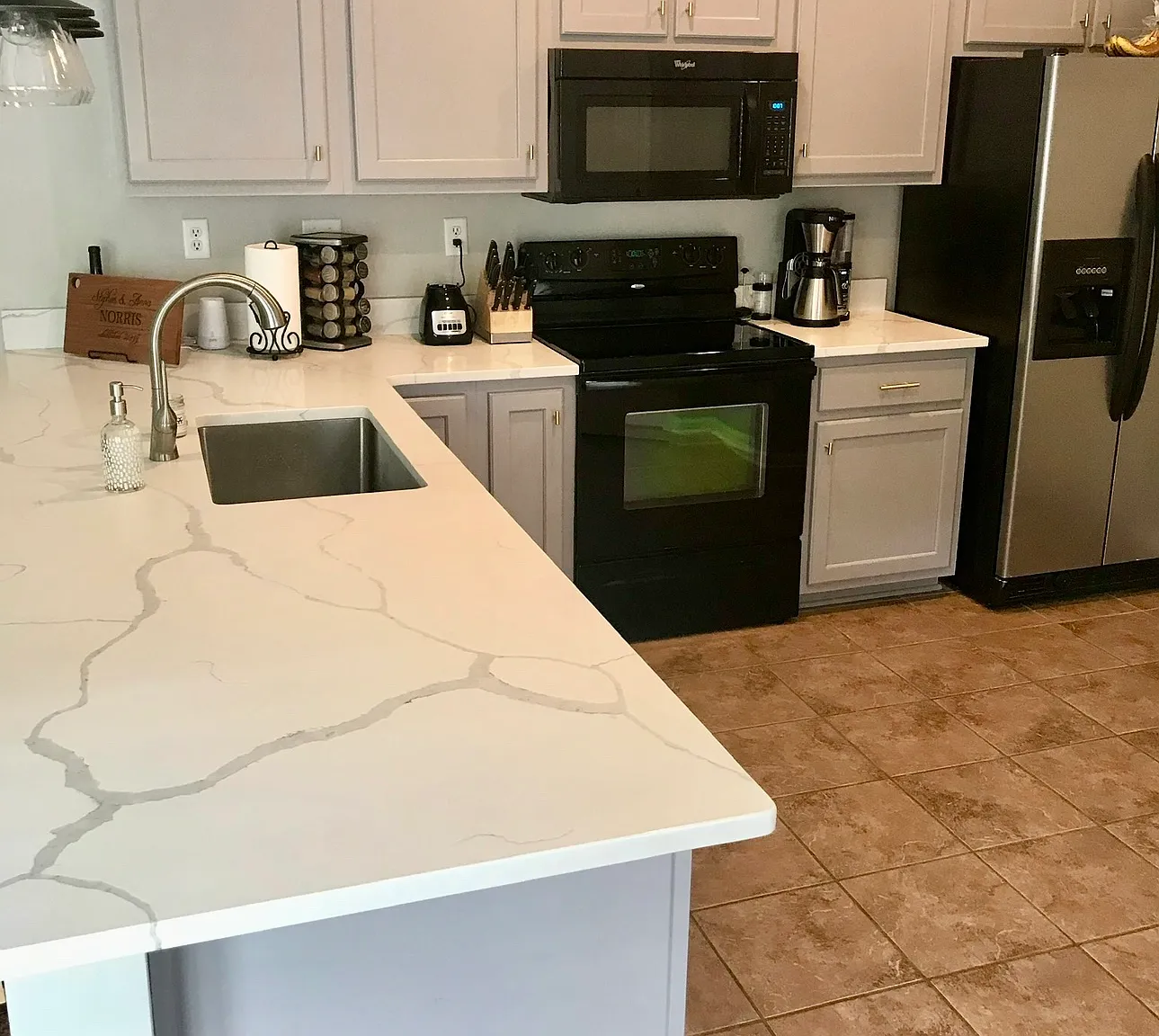 3 bed, 2000 sqft, $2,350 — Photo 2