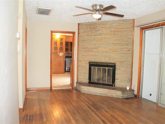 Dining area view3