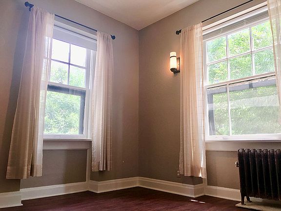 3rd image of 215 E 11th Ave APT B1