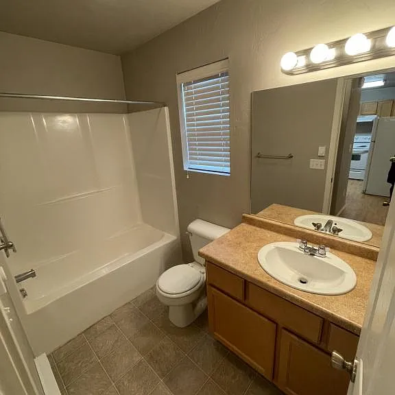 235 Northgate Loop — Photo 10