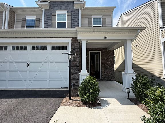 3rd image of 1788 Flora Ln