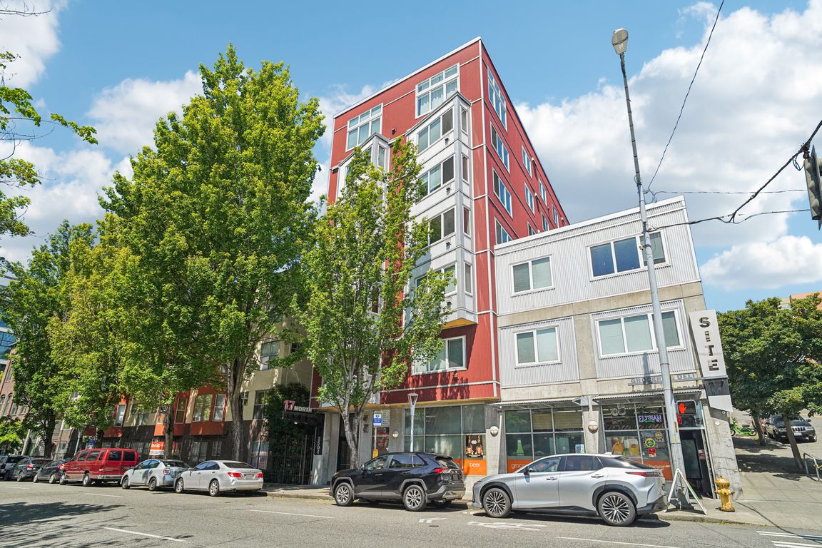 Western Ave-0406-001.jpg