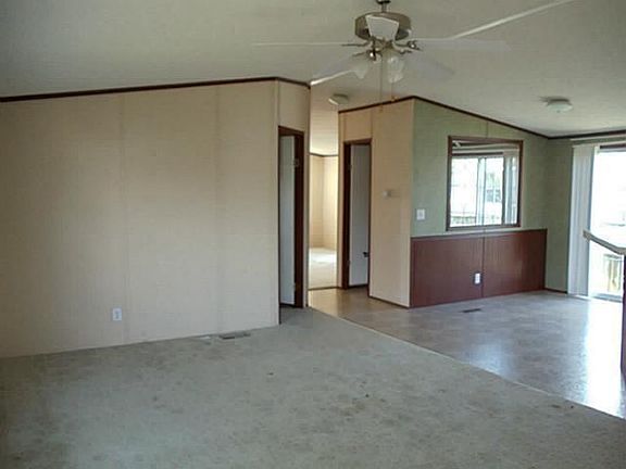 2nd image of 429 Woodgrove Dr