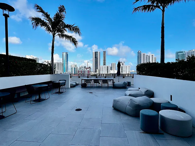 2141 N Miami Ave #A5 — Photo 12