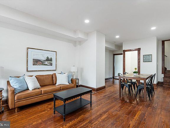 4th image of 204 E 5th St