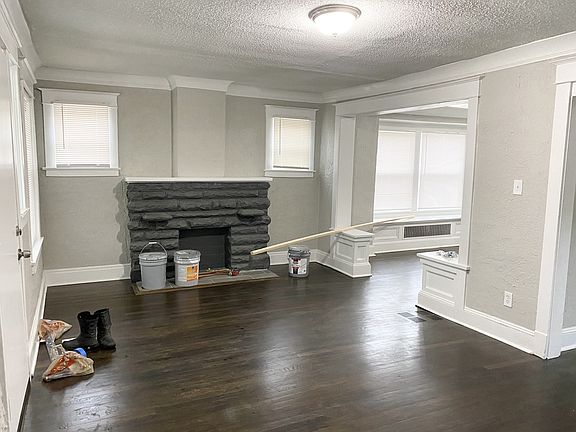 2nd image of 3342 College Ave