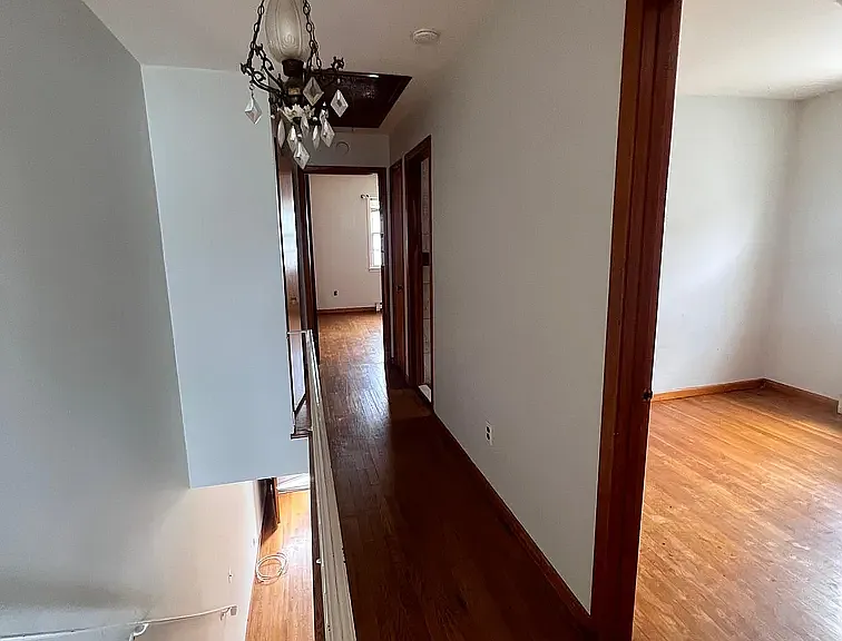 73-75 Maple St #1 — Photo 7