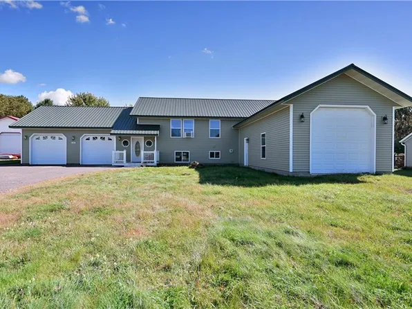 111 Reinhart Dr, Shell Lake, WI 54871