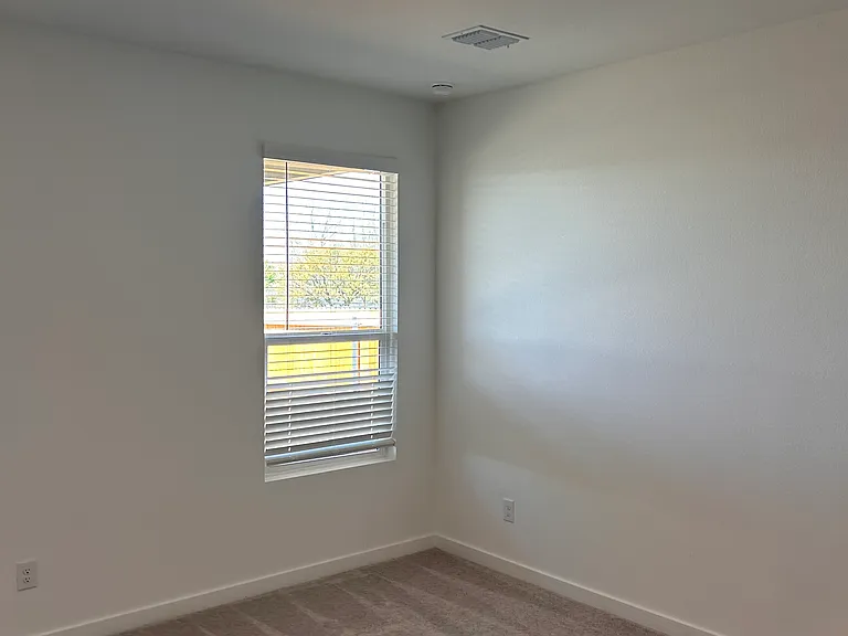 1020 Flameleaf Dr — Photo 14