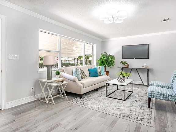 4th image of 3561 Jacqueline Dr
