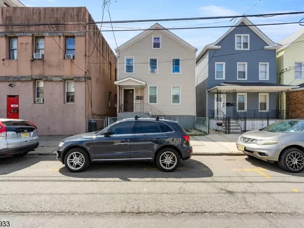 106 Marshall St, Elizabeth City, NJ 07206