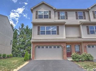 6448 Creekbend Dr, Mechanicsburg, PA 17050