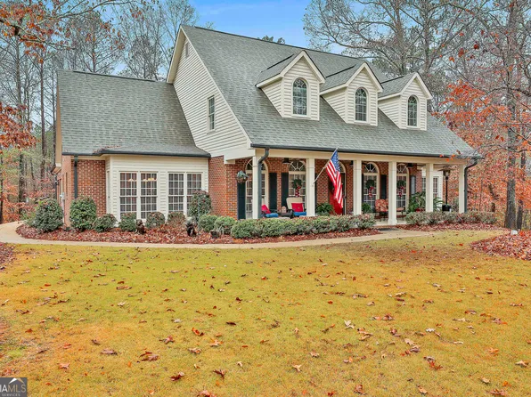 102 Canterbury Dr, Lagrange, GA 30241