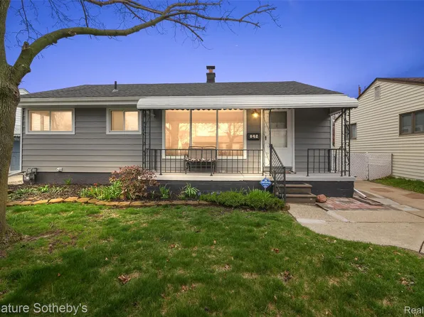 842 Schuman St, Garden City, MI 48135
